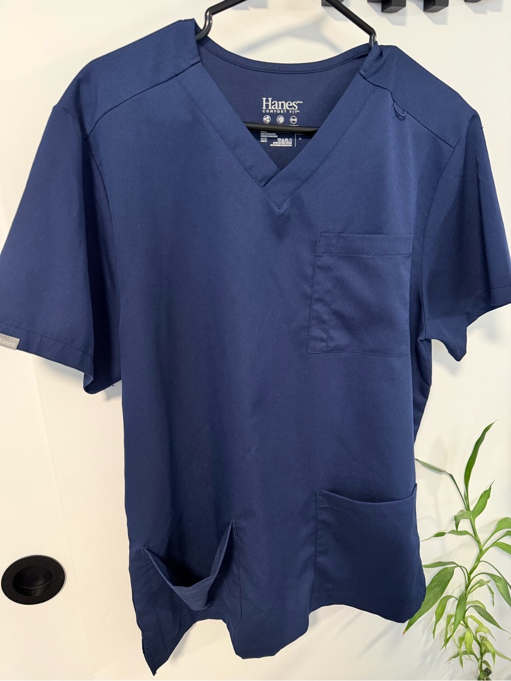 Hanes Women's Navy V-Neck Scrub Shirt with Pockets **soft material**